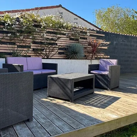Ferienhaus La Palmeraie - Maison Lumineuse Avec Jardin Du Samedi Au Samedi La Rochelle (Charente-Maritime)